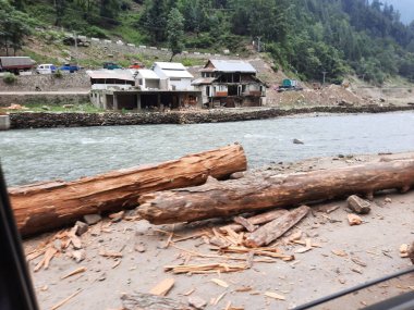 Kashmir is famous all over the world due to its natural beauty, green trees, high mountains, beautiful valleys, flowing springs, it is also called the Switzerland of the East.