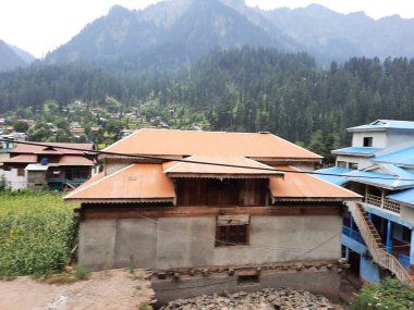 Kashmir is famous all over the world due to its natural beauty, green trees, high mountains, beautiful valleys, flowing springs, it is also called the Switzerland of the East.