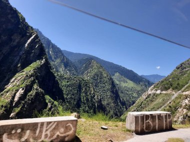 Kashmir is famous all over the world due to its natural beauty, green trees, high mountains, beautiful valleys, flowing springs, it is also called the Switzerland of the East.