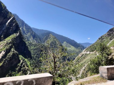 Kashmir is famous all over the world due to its natural beauty, green trees, high mountains, beautiful valleys, flowing springs, it is also called the Switzerland of the East.