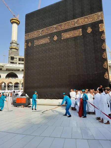 Hof Von Masjid Haram Mekka Laufen Die Aufräumarbeiten Dieser Reinigungsprozess — Stockfoto