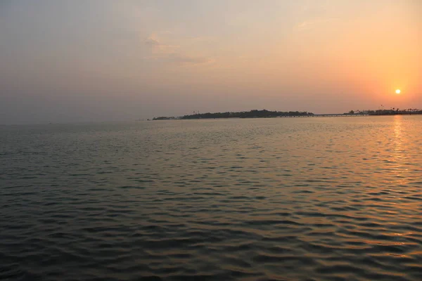 Geweldige Kleurrijke Zonsondergang Een Prachtige Avond Jeddah Corniche — Stockfoto