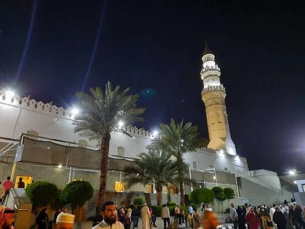 Vacker Utsikt Över Minareter Och Kupolen Quba Moskén Medina Saudiarabien — Stockfoto