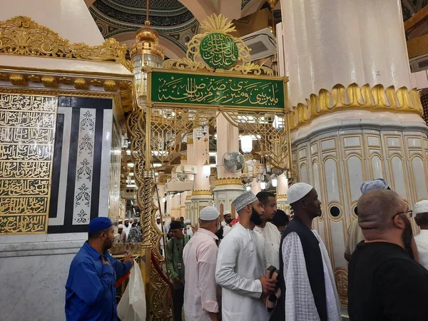 Muslim Pilgrims Going Visit Roza Rasool Masjid Nabawi Madinah — Stock Photo, Image