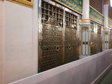 Mescid-i Nabawi, Madinah 'daki Roza Rasool' un güzel manzarası.