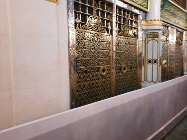 Mescid-i Nabawi, Madinah 'daki Roza Rasool' un güzel manzarası.