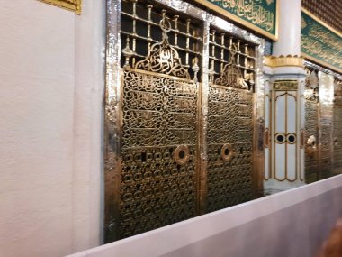 Mescid-i Nabawi, Madinah 'daki Roza Rasool' un güzel manzarası.