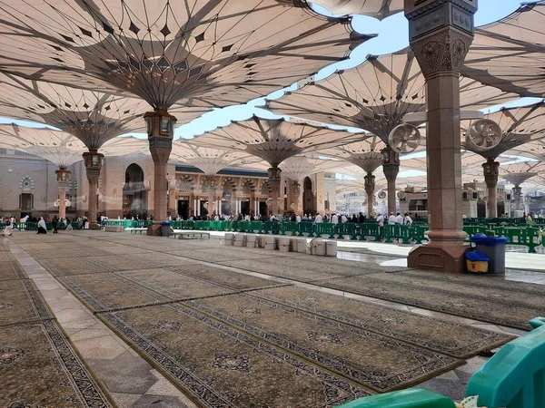 Krásný Výhled Elektronické Deštníky Instalované Nádvoří Masjid Nabawi Madina Prorokově — Stock fotografie
