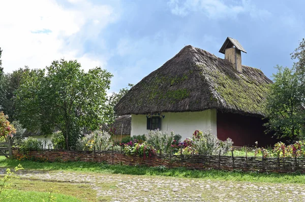 Rumah Tua Dari Abad Terakhir Desa Ukraina — Stok Foto