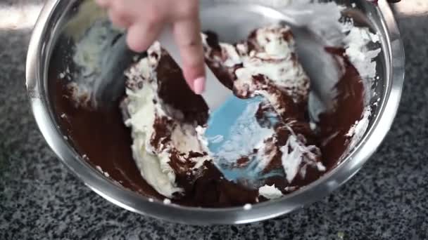 Misturador Churns Creme Manteiga Marrom — Vídeo de Stock