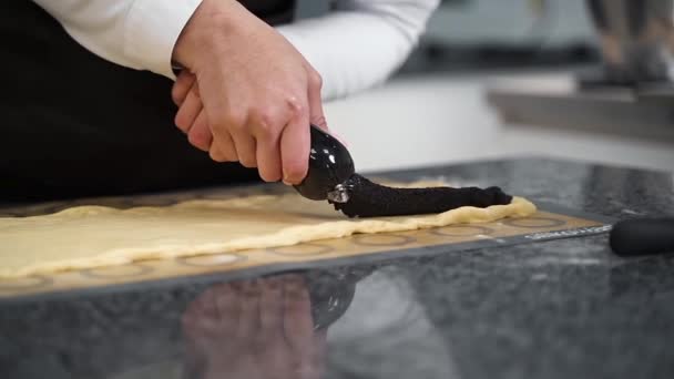 Chef Ajoute Farce Pâte Cuisson Tarte — Video