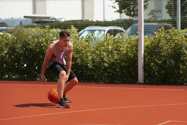 Young Guy Plays Basketball Basketball Court Throws Ball Ring Doing —  Fotos de Stock