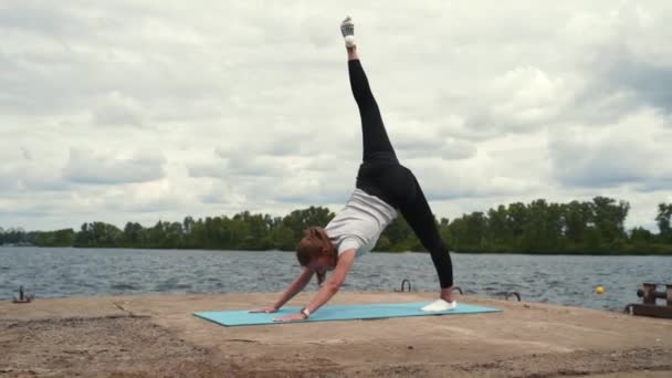 Sports Girl Doing Stretching River — Video