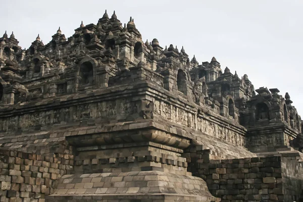 Tempio Borobudur Con Statue Nuvole — Foto Stock