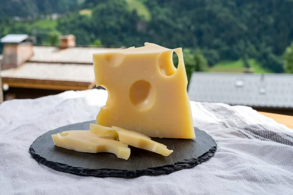 Coleção Queijos Queijo Vaca Francês Emmental Montanha Francesa Aldeia Haute — Fotografia de Stock