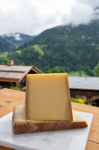 Colección Quesos Conde Queso Vaca Francés Beaufort Abondance Pueblo Las — Foto de Stock