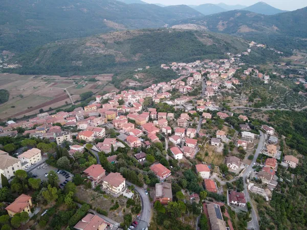 Lenola小山村 日出时的空中景观 位于意大利拉丁Fondi附近 — 图库照片