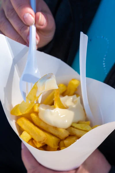 Äta Gatan Eller Bort Mat Färska Bakade Friterade Potatis Chips — Stockfoto