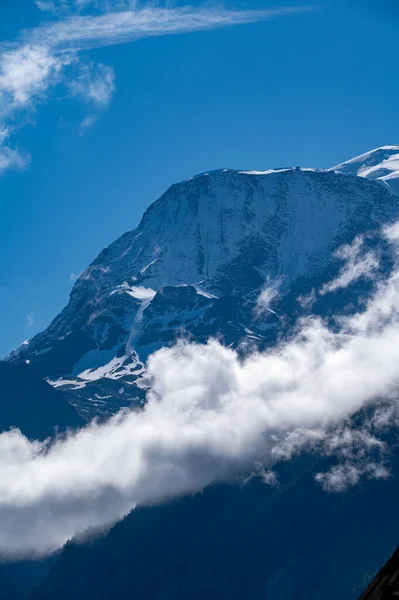 베인에서 프랑스 알프스 몽블랑 산맥의 꼭대기 까지의 — 스톡 사진