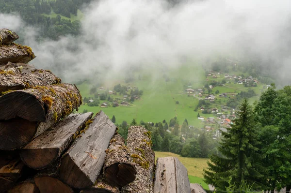 Vista Panorâmica Sobre Aldeias Montanhosas Florestas Verdes Prados Planície Perto — Fotografia de Stock