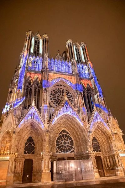 Vista Sobre Iglesia Catedral Gótica Católica Notre Dame Parte Central —  Fotos de Stock