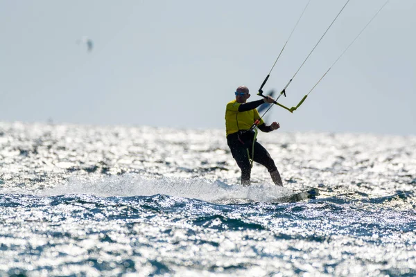 2021 Extreem Θαλάσσια Σπορ Πτερύγιο Πτέρυγα Kite Surfing Wind Surfindg — Φωτογραφία Αρχείου