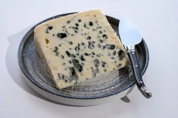 Kolekce Sýrů Polotvrdý Francouzský Roquefort Roquefort Sur Soulzon Francie Zblízka — Stock fotografie