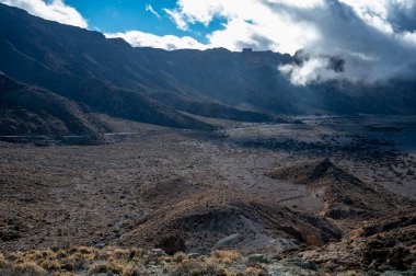 Tenerife 'deki Teide Ulusal Parkı' nın ziyareti ve volkanik manzaralar, Kanarya Adaları, İspanya