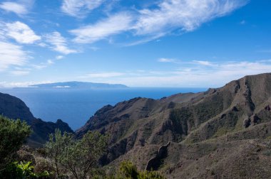 İspanya, Tenerife, Kanarya Adaları 'ndaki Teno kırsalından La Gomera adasına bakın.