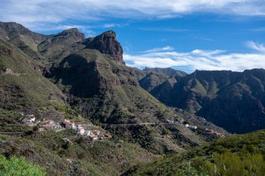 Teno Parkı kırsalındaki dağlar Tenerife 'deki Masca köyü yakınlarında, Kanarya Adaları, İspanya