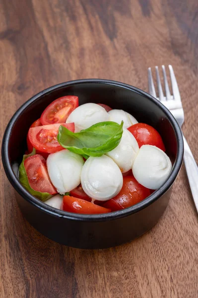 Italian Food Tasty Caprese Salad Red Cherry Tomatoes White Mozzarella — Stock Photo, Image
