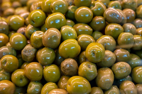 Gustose Olive Verdi Vicino Sul Mercato Sano Background Culinario Vegetariano — Foto Stock