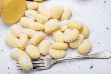 İtalyan mutfağı, taze ev yapımı patatesten yapılmış gnocchi di patata.