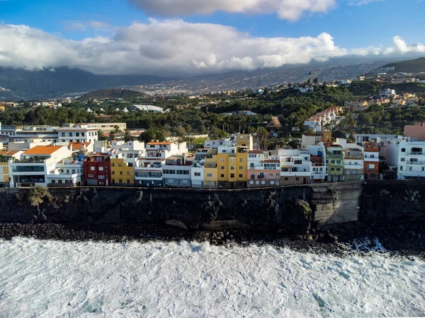 Uitzicht Vanuit Lucht Kleurrijke Huizen Zwarte Lavastenen Klein Vissersdorpje Punta — Stockfoto