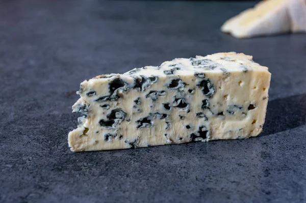 Fransız Mavi Peyniri Koyun Sütünden Yapılmış Yakın Plan — Stok fotoğraf