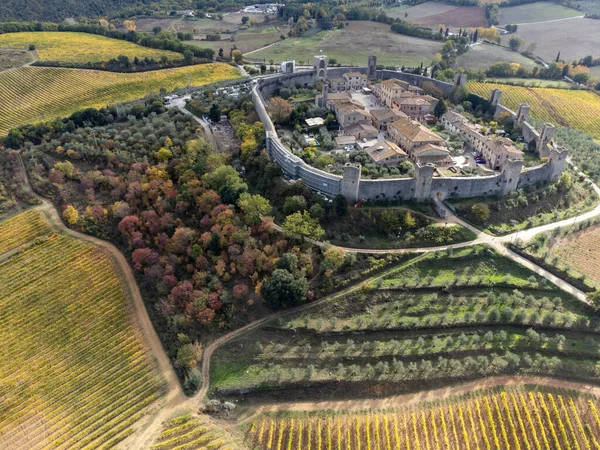 Widok Lotu Ptaka Średniowieczne Miasto Twierdzy Wzgórzu Monteriggione Toskanii Włochy — Zdjęcie stockowe