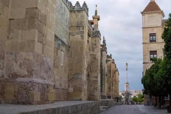 Murallas Medievales Con Adorno Mezquita Antigua Ciudad Córdoba Andalucía España — Foto de Stock