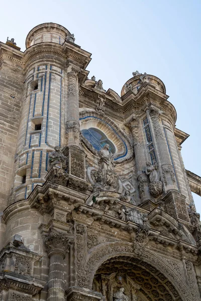 Jerez de la Frontera 'nın eski kısımlarında yürümek, Şeri şarabı yapmak, Endülüs, İspanya yazın