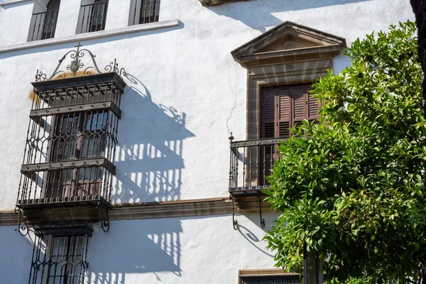 夏日漫步在西班牙安达卢西亚雪利酒之都Jerez Frontera的旧城区 — 图库照片