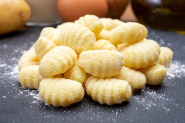 İtalyan mutfağı, taze ev yapımı patatesten yapılmış gnocchi di patata.