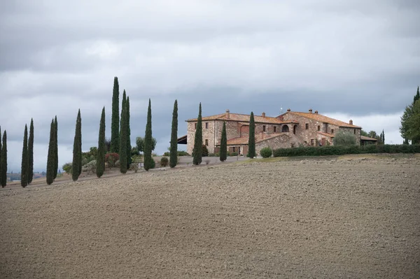 Uitzicht Heuvels Van Toscane Italië Toscaans Landschap Met Cipressen Geploegde — Stockfoto