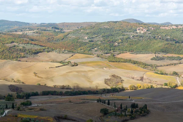 Kilátás Hegyek Szőlőültetvények Közelében Óváros Montepulciano Toszkána Ősz Olaszországban — Stock Fotó