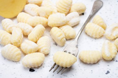 İtalyan mutfağı, taze ev yapımı patatesten yapılmış gnocchi di patata.