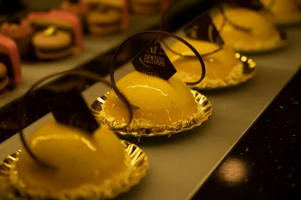 Viyana Daki Geleneksel Fırın Kafede Avusturya Tatlıları Farklı Türde Çikolatalı — Stok fotoğraf