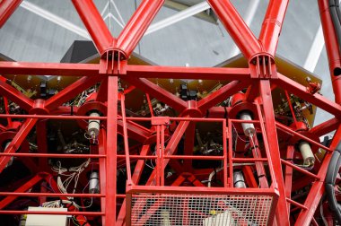 La Palma adasındaki Gran Telescopio Canarias teleskopunun uluslararası uzay gözlemevi ve manzarası en yüksek sıradağlık Roque de los muchachos, Kanarya Adaları, İspanya