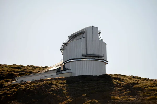 Palma Adasındaki Uluslararası Uzay Gözlemevi Teleskopların Yüksek Dağ Sırasındaki Roque — Stok fotoğraf