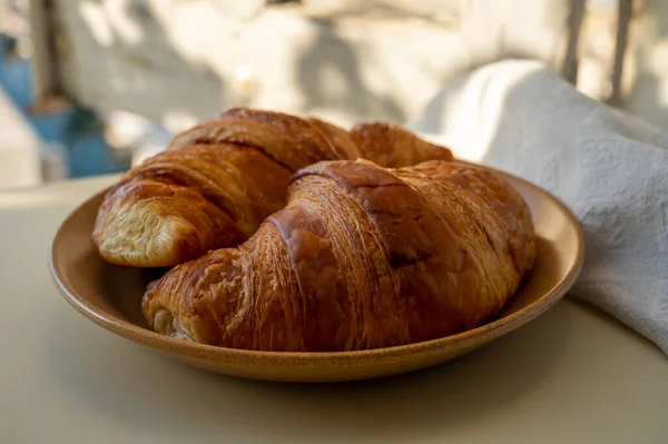 Summer Morning Provence Traditional Breakfast Fresh Baked Croissants View Fisherman — Foto Stock