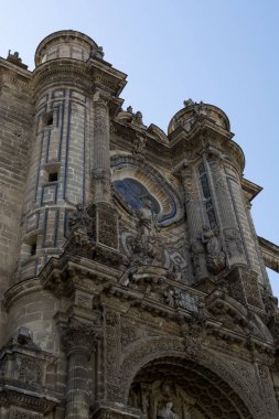 Jerez de la Frontera 'nın eski kısımlarında yürümek, Şeri şarabı yapmak, Endülüs, İspanya yazın