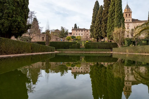 Old Walls Gardens Buidings Medieval Fortress Alhambra Granada Andalusia Spain — Stockfoto