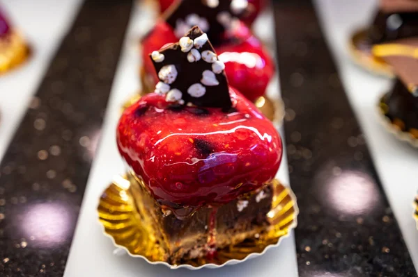 Postres Austriacos Diferentes Tipos Pasteles Chocolate Frutas Exhibición Cafetería Viena — Foto de Stock